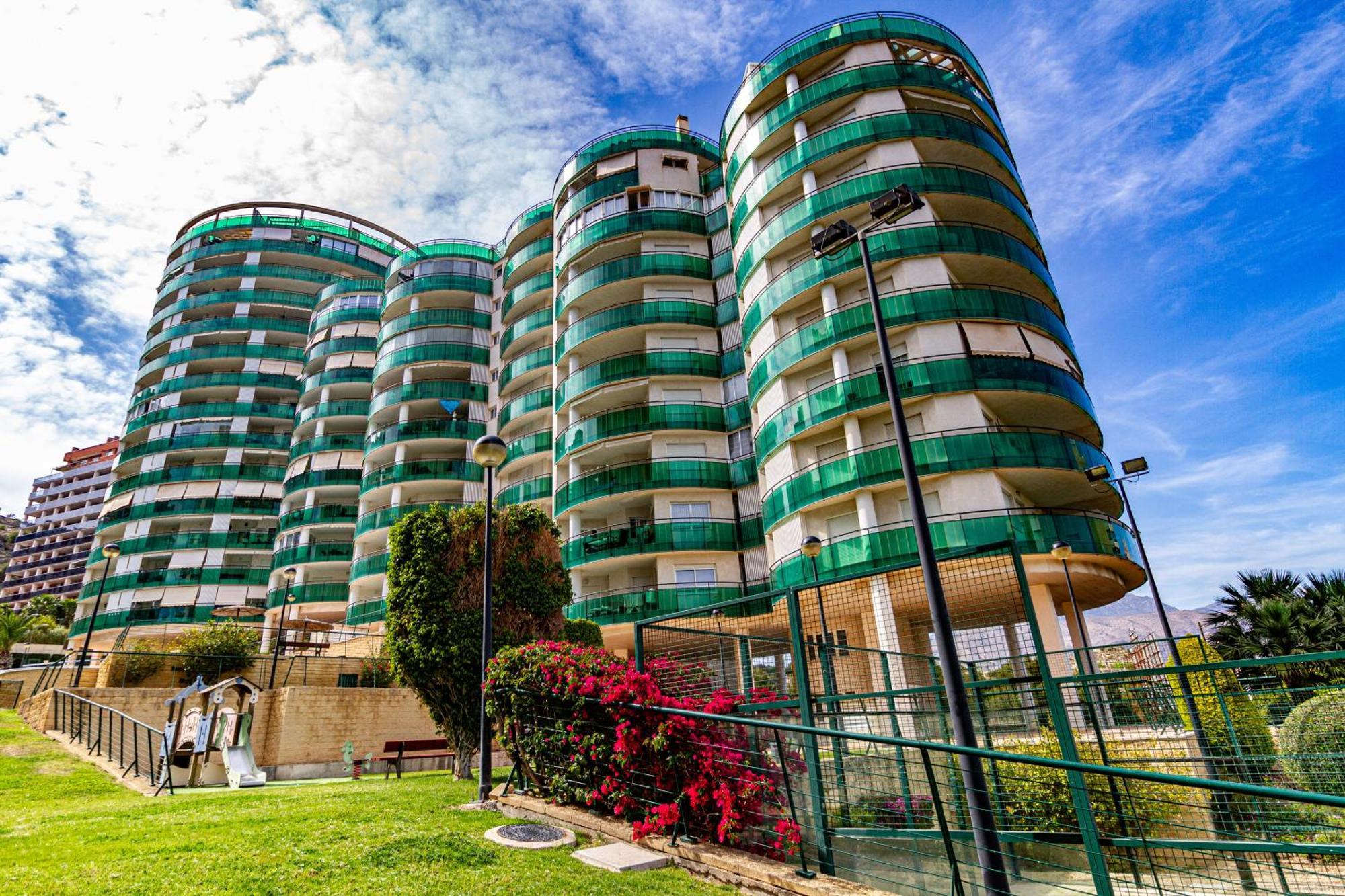 Apartment Vilapark With Pool, Free Parking, Terrace, Beach Benidorm Extérieur photo